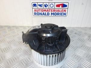 Gebruikte Kachel Ventilatiemotor Volkswagen Up! (121) 1.0 12V 60 Prijs € 15,00 Margeregeling aangeboden door Automaterialen Ronald Morien B.V.