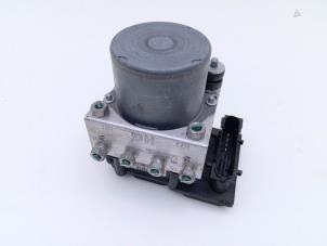 Gebruikte ABS Pomp Opel Combo (Corsa C) 1.3 CDTI 16V Prijs € 49,00 Margeregeling aangeboden door Automaterialen Ronald Morien B.V.