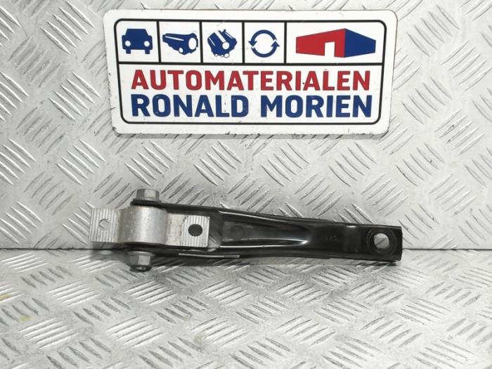 Gebruikte Motorsteun Volkswagen Golf VII (AUA) e-Golf Prijs € 19,00 Margeregeling aangeboden door Automaterialen Ronald Morien B.V.