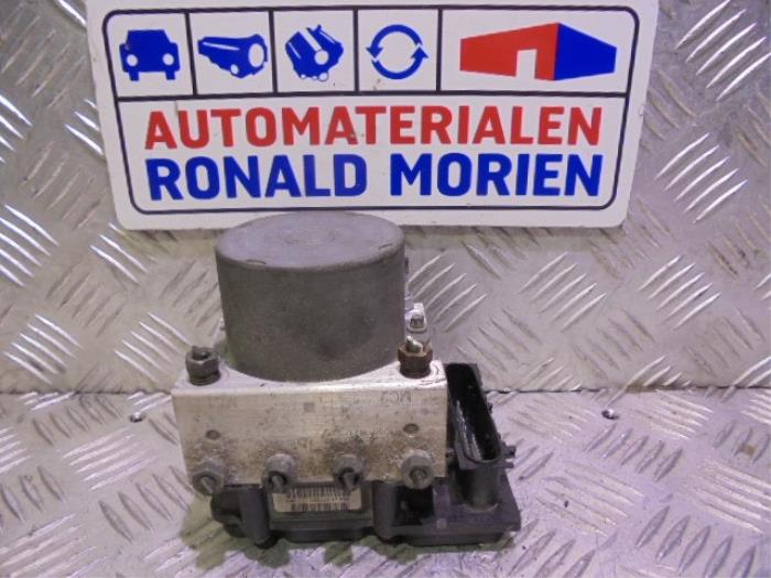 Gebruikte ABS Pomp Citroen C1 1.4 HDI Prijs € 35,00 Margeregeling aangeboden door Automaterialen Ronald Morien B.V.