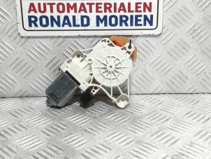 Gebruikte Portierruitmotor Audi A6 Avant (C8) 2.0 16V 55 TFSI e Hybrid Quattro Prijs € 20,00 Inclusief btw aangeboden door Automaterialen Ronald Morien B.V.