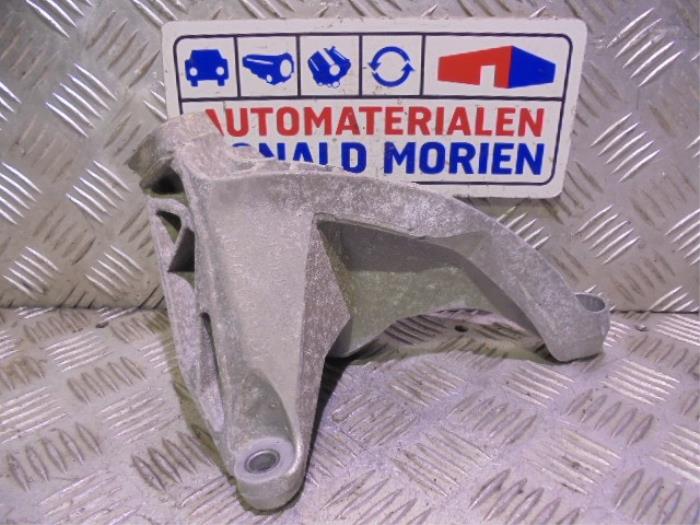 Gebruikte Motorrubber Audi A5 Cabrio (F57/F5E) 2.0 TDI 16V Prijs € 25,00 Inclusief btw aangeboden door Automaterialen Ronald Morien B.V.