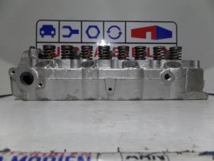 Gereviseerde Cilinderkop Hyundai H-100 2.5 Turbo Diesel Prijs € 363,00 Inclusief btw aangeboden door Automaterialen Ronald Morien B.V.