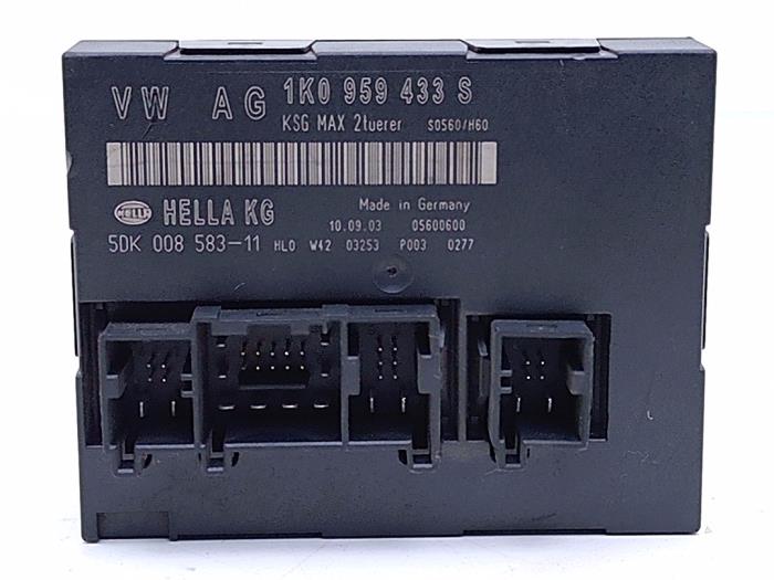 Gebruikte Computer Body Control Volkswagen Golf V (1K1) 1.9 TDI Prijs € 75,00 Margeregeling aangeboden door Automaterialen Ronald Morien B.V.