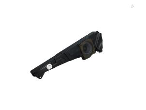 Gebruikte Speaker BMW 5 serie Touring (E39) 525d 24V Prijs € 20,00 Margeregeling aangeboden door Automaterialen Ronald Morien B.V.