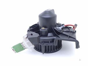 Gebruikte Aanjager Opel Corsa C (F08/68) 1.3 CDTi 16V Prijs € 20,00 Margeregeling aangeboden door Automaterialen Ronald Morien B.V.