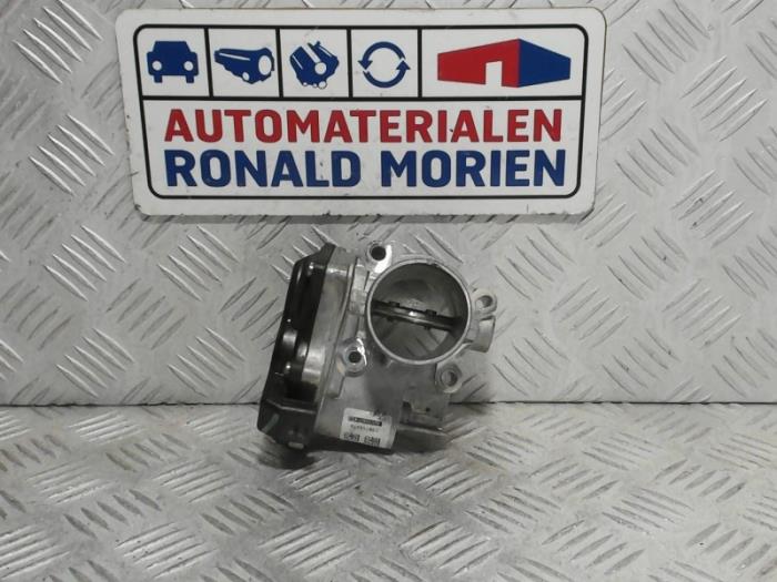 Gebruikte Gasklephuis Renault Master III (FV) 2.3 dCi 150 16V FWD Prijs € 65,00 Inclusief btw aangeboden door Automaterialen Ronald Morien B.V.