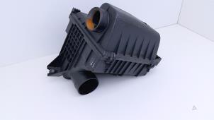 Gebruikte Luchtfilterhuis Mercedes Sprinter 3t (903) 311 CDI 16V Prijs € 65,00 Margeregeling aangeboden door Automaterialen Ronald Morien B.V.