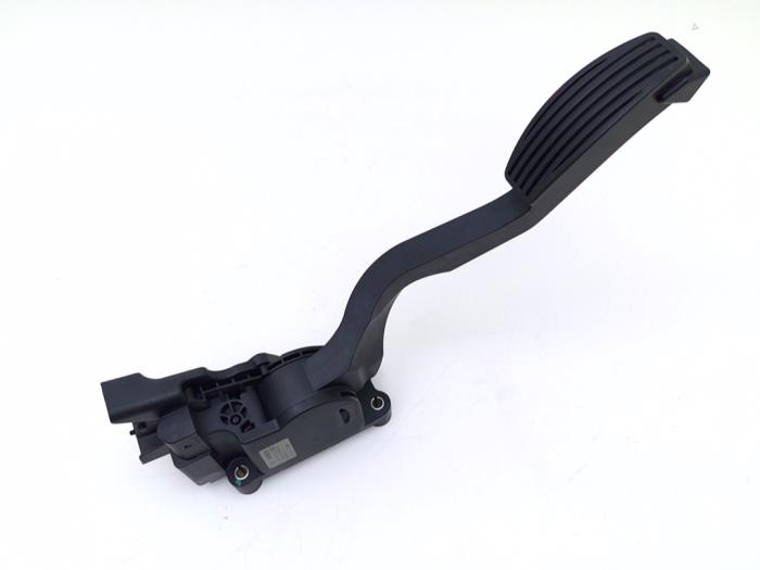 Gebruikte Gaspedaalpositie Sensor Alfa Romeo 147 (937) 1.9 JTD Prijs € 35,00 Margeregeling aangeboden door Automaterialen Ronald Morien B.V.