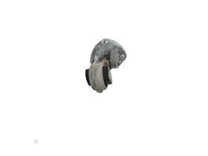 Gebruikte Motorsteun Opel Movano Combi 2.3 CDTi 16V Prijs € 25,00 Inclusief btw aangeboden door Automaterialen Ronald Morien B.V.