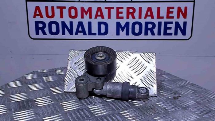 Gebruikte Spanrol Multiriem BMW 3 serie (E92) M3 4.0 V8 32V Prijs € 20,00 Margeregeling aangeboden door Automaterialen Ronald Morien B.V.