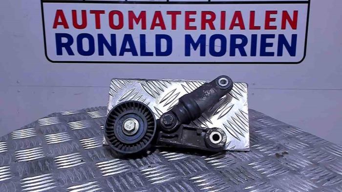 Gebruikte Spanrol Multiriem BMW 3 serie (E92) M3 4.0 V8 32V Prijs € 20,00 Margeregeling aangeboden door Automaterialen Ronald Morien B.V.