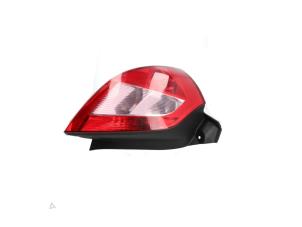 Gebruikte Achterlicht links Renault Megane II (BM/CM) 1.9 dCi 120 Prijs € 15,00 Margeregeling aangeboden door Automaterialen Ronald Morien B.V.