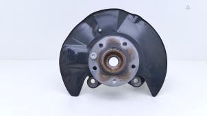 Gebruikte Fusee rechts-voor Volkswagen Transporter T5 2.5 TDi Prijs € 125,00 Margeregeling aangeboden door Automaterialen Ronald Morien B.V.