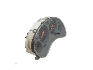 Gebruikte Kilometerteller KM Opel Tigra (75) 1.4i 16V Prijs € 39,00 Margeregeling aangeboden door Automaterialen Ronald Morien B.V.