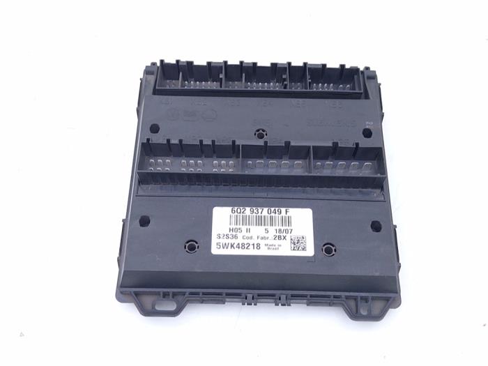 Gebruikte Module Bodycontrol Volkswagen Fox (5Z) 1.2 Prijs € 45,00 Margeregeling aangeboden door Automaterialen Ronald Morien B.V.