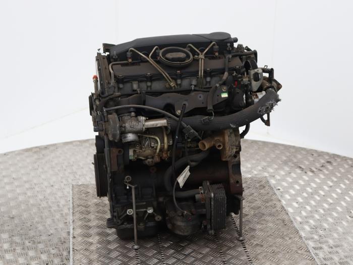 Motor van een Ford Mondeo III Wagon 2.0 TDdi 90 16V 2002