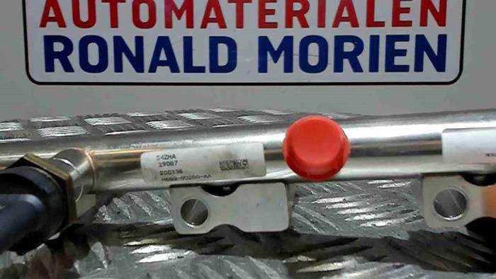 Gebruikte Common rail (Injectie) Ford Focus 4 1.0 Ti-VCT EcoBoost 12V 125 Prijs € 45,00 Margeregeling aangeboden door Automaterialen Ronald Morien B.V.
