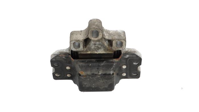 Gebruikte Motorrubber Volkswagen Golf V (1K1) 2.0 TFSI GTI 16V Prijs € 25,00 Margeregeling aangeboden door Automaterialen Ronald Morien B.V.