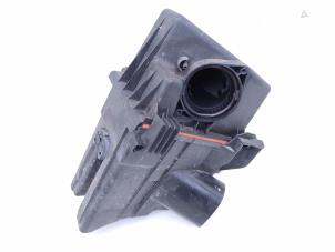 Gebruikte Luchtfilterhuis Seat Ibiza III (6L1) 1.4 TDI 80 Prijs € 35,00 Margeregeling aangeboden door Automaterialen Ronald Morien B.V.