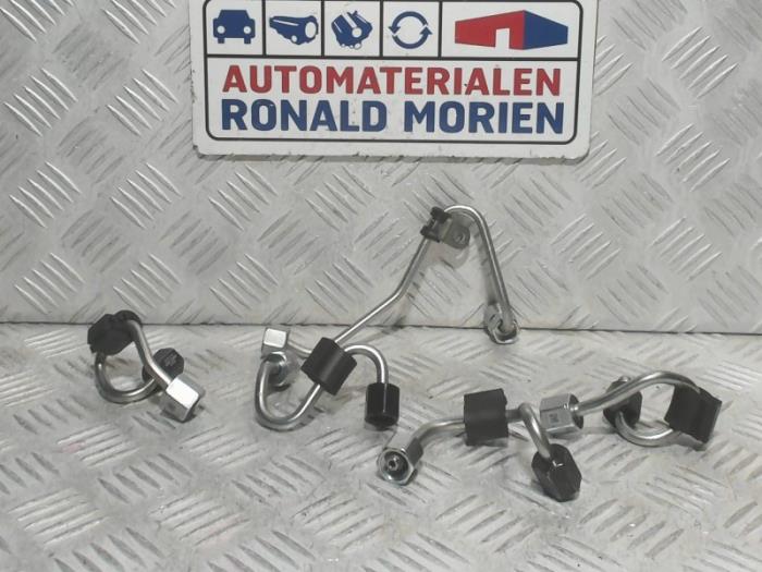 Gebruikte Dieselleiding Set Volkswagen Transporter/Caravelle T6 2.0 TDI 150 Prijs € 75,00 Inclusief btw aangeboden door Automaterialen Ronald Morien B.V.