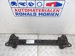 Gebruikte Radiateurbalk Tesla Model 3 Long Range AWD 75 kWh Prijs € 90,75 Inclusief btw aangeboden door Automaterialen Ronald Morien B.V.