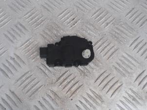 Gebruikte Kachelklep Motor Mercedes C (W204) 2.2 C-220 CDI 16V BlueEFFICIENCY Prijs € 40,00 Margeregeling aangeboden door Automaterialen Ronald Morien B.V.