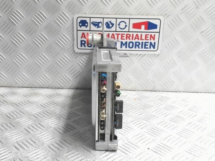 Central electronic module van een Tesla Model 3 Long Range AWD 75 kWh 2021