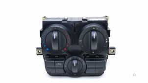 Gebruikte Chaufage Bedieningspaneel Mercedes Vito (639.7) 2.2 111 CDI 16V Prijs € 40,00 Margeregeling aangeboden door Automaterialen Ronald Morien B.V.