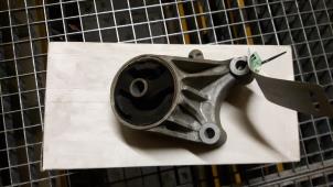 Gebruikte Motorrubber Opel Zafira (M75) 2.2 16V Direct Ecotec Prijs € 40,00 Margeregeling aangeboden door Automaterialen Ronald Morien B.V.