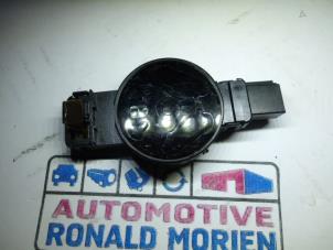 Gebruikte Sensor regen Audi RS 3 Sportback (8VA/8VF) 2.5 TFSI 20V Quattro Prijs € 29,00 Margeregeling aangeboden door Automaterialen Ronald Morien B.V.