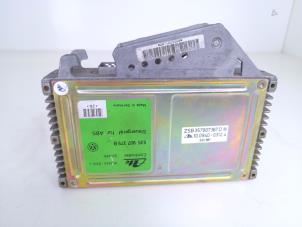 Computer ABS van een Volkswagen Passat (35I) 2.8 i VR6 1991