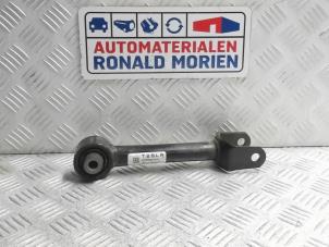 Gebruikte Draagarm boven rechts-achter Tesla Model 3 Long Range AWD 75 kWh Prijs € 54,45 Inclusief btw aangeboden door Automaterialen Ronald Morien B.V.