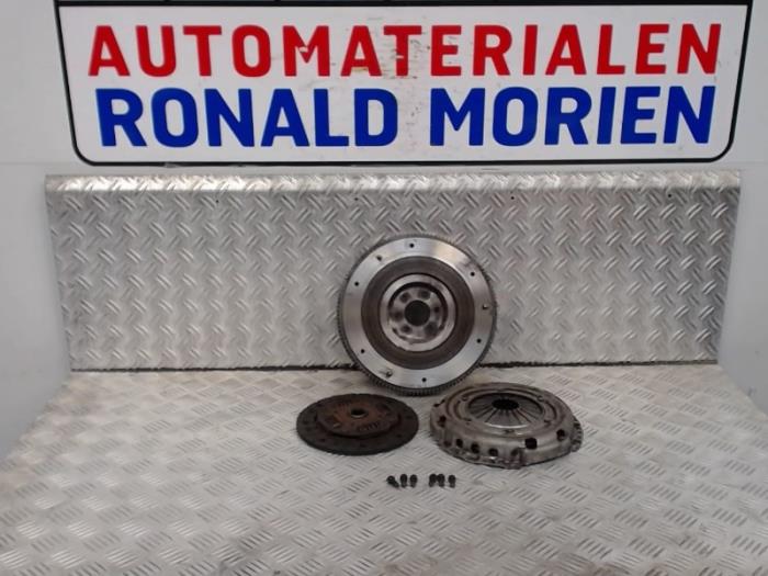 Gebruikte Koppelingsset (compleet) Volkswagen Polo V (6R) 1.2 12V Prijs op aanvraag aangeboden door Automaterialen Ronald Morien B.V.