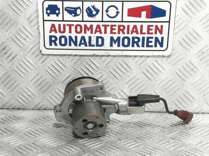 Gebruikte Waterpomp Volkswagen Golf VII Variant (AUVV) 2.0 GTD 16V 4Motion Prijs € 59,29 Inclusief btw aangeboden door Automaterialen Ronald Morien B.V.