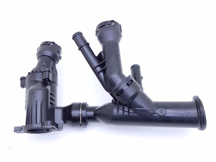 Gebruikte Thermostaathuis Volkswagen Golf VII Variant (AUVV) 2.0 GTD 16V 4Motion Prijs € 34,99 Inclusief btw aangeboden door Automaterialen Ronald Morien B.V.