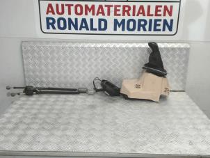 Gebruikte Schakelmechaniek Opel Corsa F (UB/UP) 1.2 12V 75 Prijs € 115,00 Inclusief btw aangeboden door Automaterialen Ronald Morien B.V.