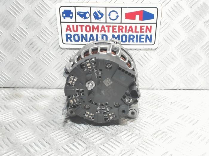 Dynamo van een Volkswagen Transporter/Caravelle T6 2.0 TDI 150 2021