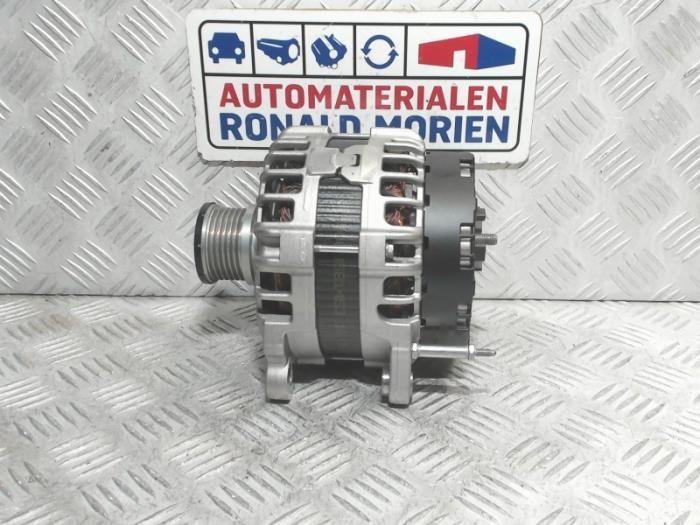 Dynamo van een Volkswagen Transporter/Caravelle T6 2.0 TDI 150 2021