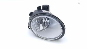 Gebruikte Mistlamp links-voor Volkswagen Phaeton (3D) 3.2 V6 30V 4Motion Lang Prijs € 49,00 Margeregeling aangeboden door Automaterialen Ronald Morien B.V.