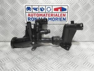 Gebruikte Thermostaathuis Volkswagen Transporter/Caravelle T6 2.0 TDI 150 Prijs € 34,99 Inclusief btw aangeboden door Automaterialen Ronald Morien B.V.