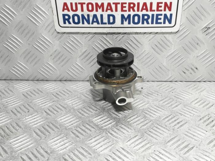 Gebruikte Waterpomp Volkswagen Transporter/Caravelle T6 2.0 TDI 204 Prijs € 66,55 Inclusief btw aangeboden door Automaterialen Ronald Morien B.V.