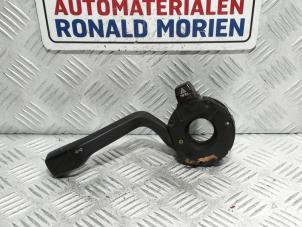 Gebruikte Knipperlicht Schakelaar Volkswagen Corrado 1.8 G60 Prijs € 29,00 Margeregeling aangeboden door Automaterialen Ronald Morien B.V.