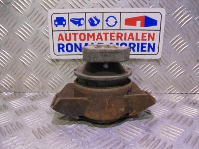 Gebruikte Motorrubber Volkswagen Corrado 1.8 G60 Prijs € 25,00 Margeregeling aangeboden door Automaterialen Ronald Morien B.V.