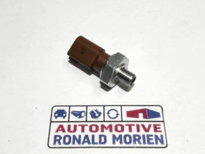 Gebruikte Oliedruk Schakelaar Volkswagen Transporter T6 2.0 TDI 150 Prijs € 9,99 Inclusief btw aangeboden door Automaterialen Ronald Morien B.V.