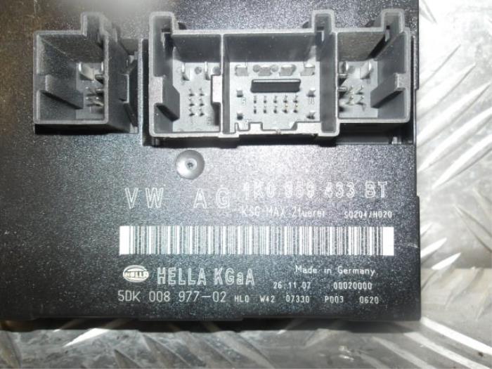 Gebruikte Bodycontrol Module Volkswagen Golf Plus (5M1/1KP) 1.9 TDI 105 Prijs € 30,25 Inclusief btw aangeboden door Automaterialen Ronald Morien B.V.