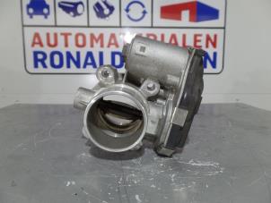 Gebruikte Gasklephuis Opel Astra K Sports Tourer 1.6 CDTI 110 16V Prijs € 45,00 Margeregeling aangeboden door Automaterialen Ronald Morien B.V.