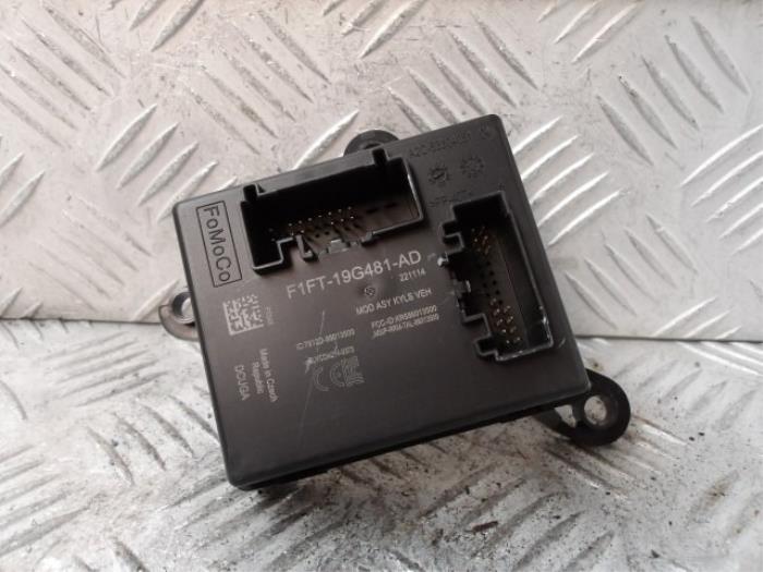 Gebruikte Module (diversen) Ford Focus 3 Wagon 1.0 Ti-VCT EcoBoost 12V 125 Prijs € 35,00 Margeregeling aangeboden door Automaterialen Ronald Morien B.V.