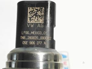 Oliedruk sensor van een Volkswagen Golf VIII (CD1) 1.5 eTSI 16V 2021