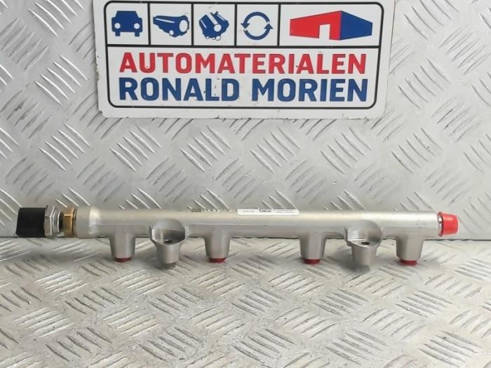 Gebruikte Brandstofverdeler Volkswagen Golf VIII (CD1) 1.5 eTSI 16V Prijs € 54,45 Inclusief btw aangeboden door Automaterialen Ronald Morien B.V.